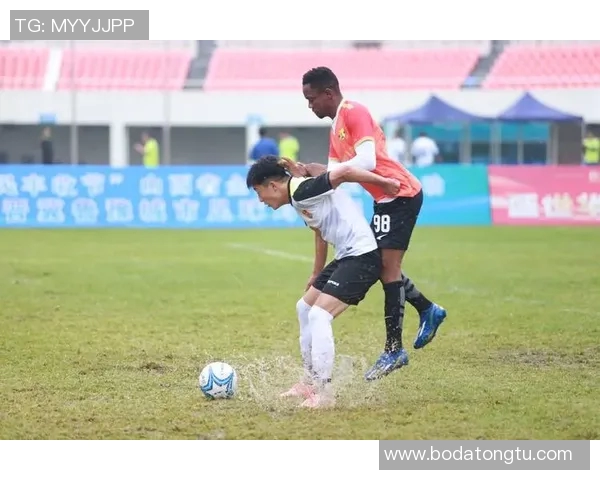 足球明星精准脚法视频揭秘技巧与训练方法助你提升球技